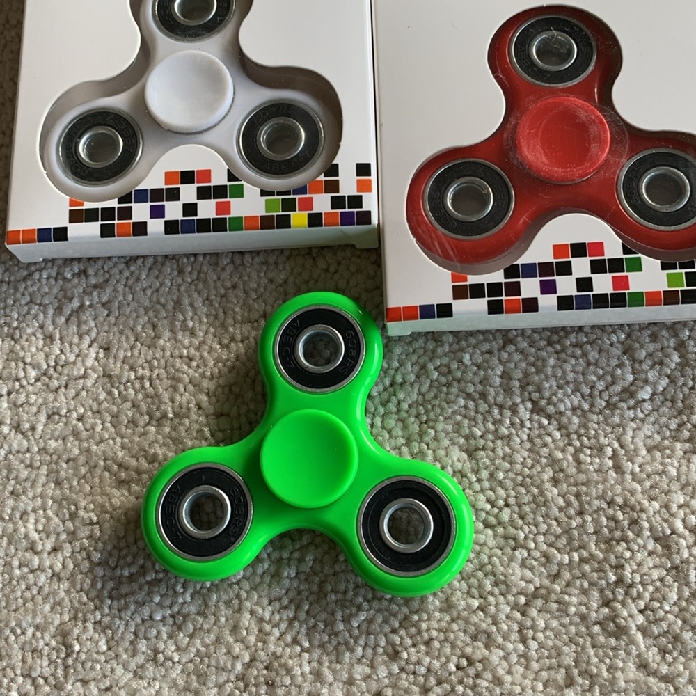 Fidget Spinners 6 Set NWT (box) gift - Picture 3 of 4